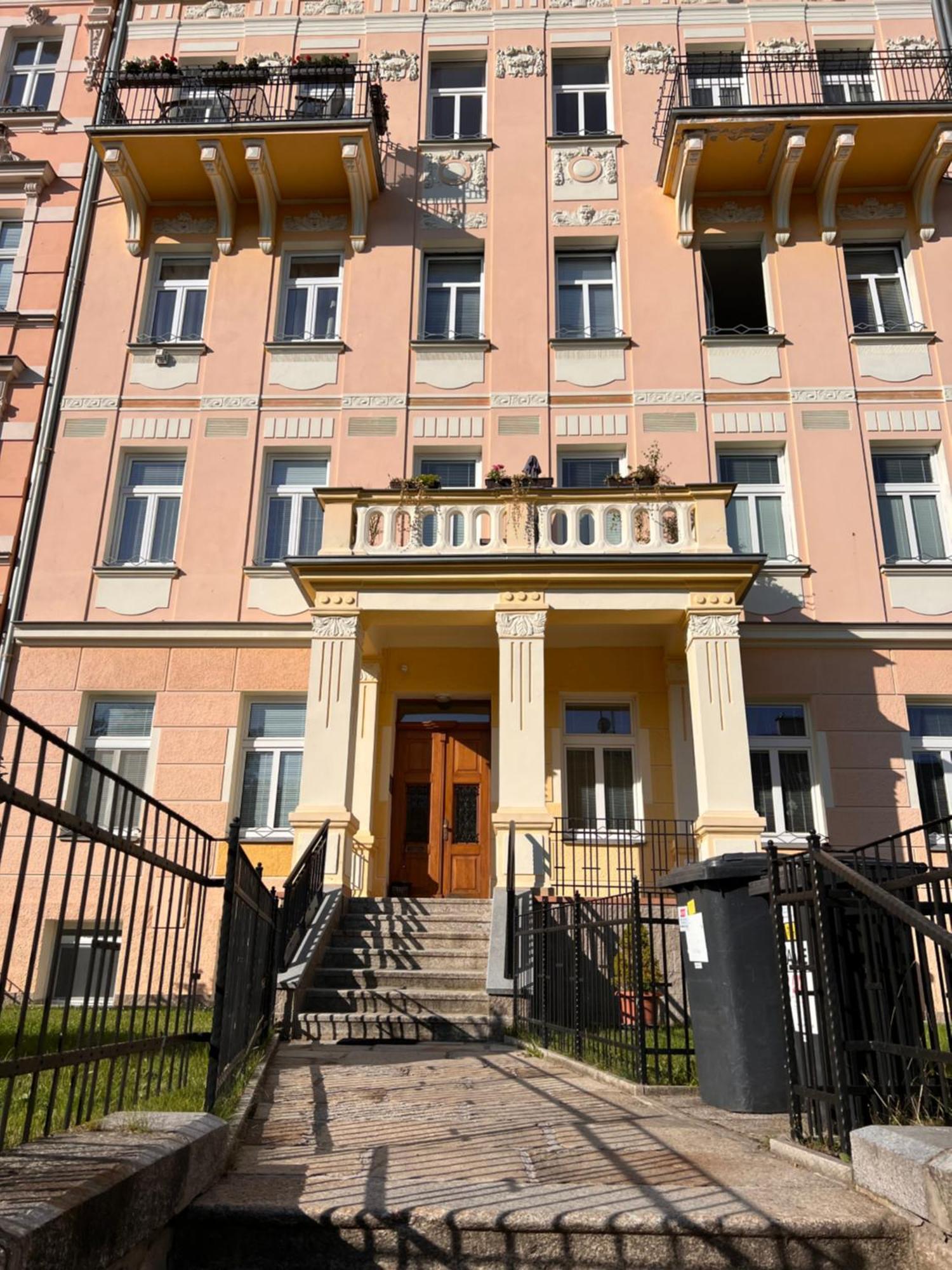 Jurincom Apartments Na Vyhlidce Karlovy Vary Luaran gambar